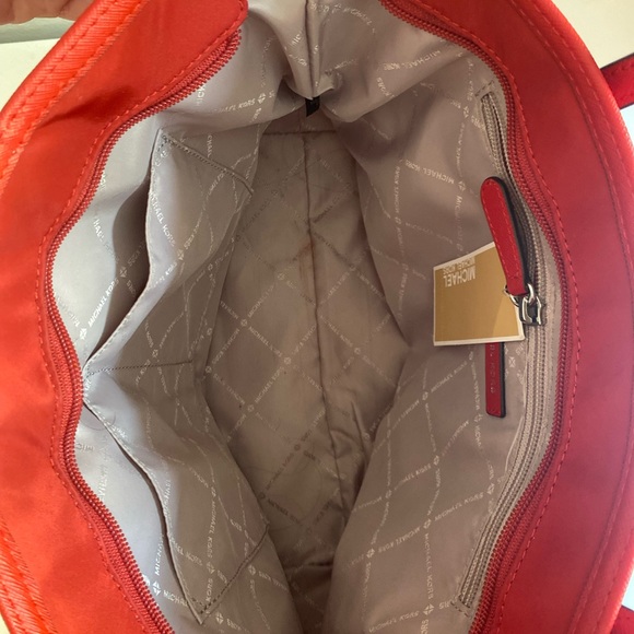 Michael Kors Red Purse 👜 - Picture 4 of 6